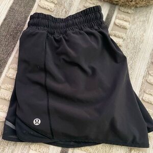 LULULEMON HOTTY HOT SHORTS
